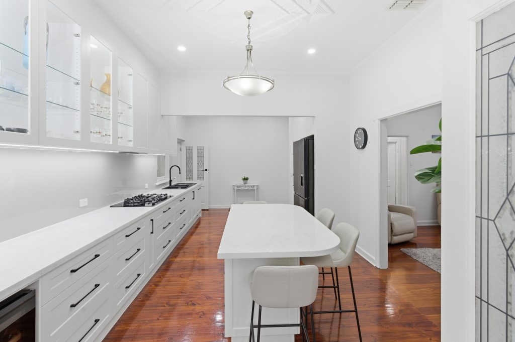 Findon Kitchen - Kitchens
