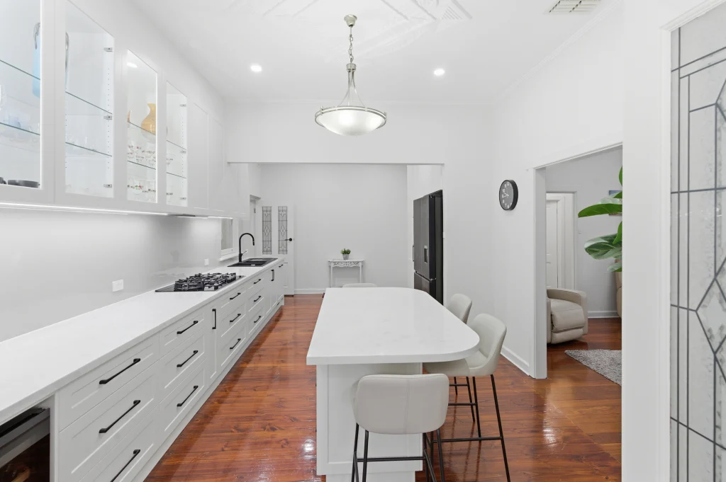 Findon Kitchen - Kitchens